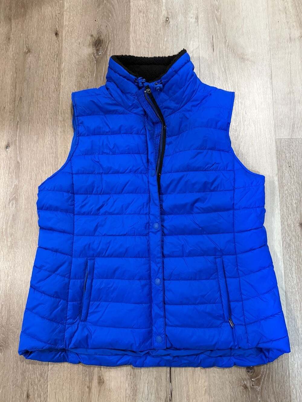 Calvin Klein Performance Puffer Vest Size XL Royal Blue Sherpa Collar